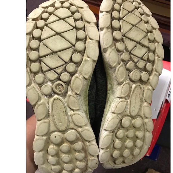 Champion shoes - Picture 3 of 3